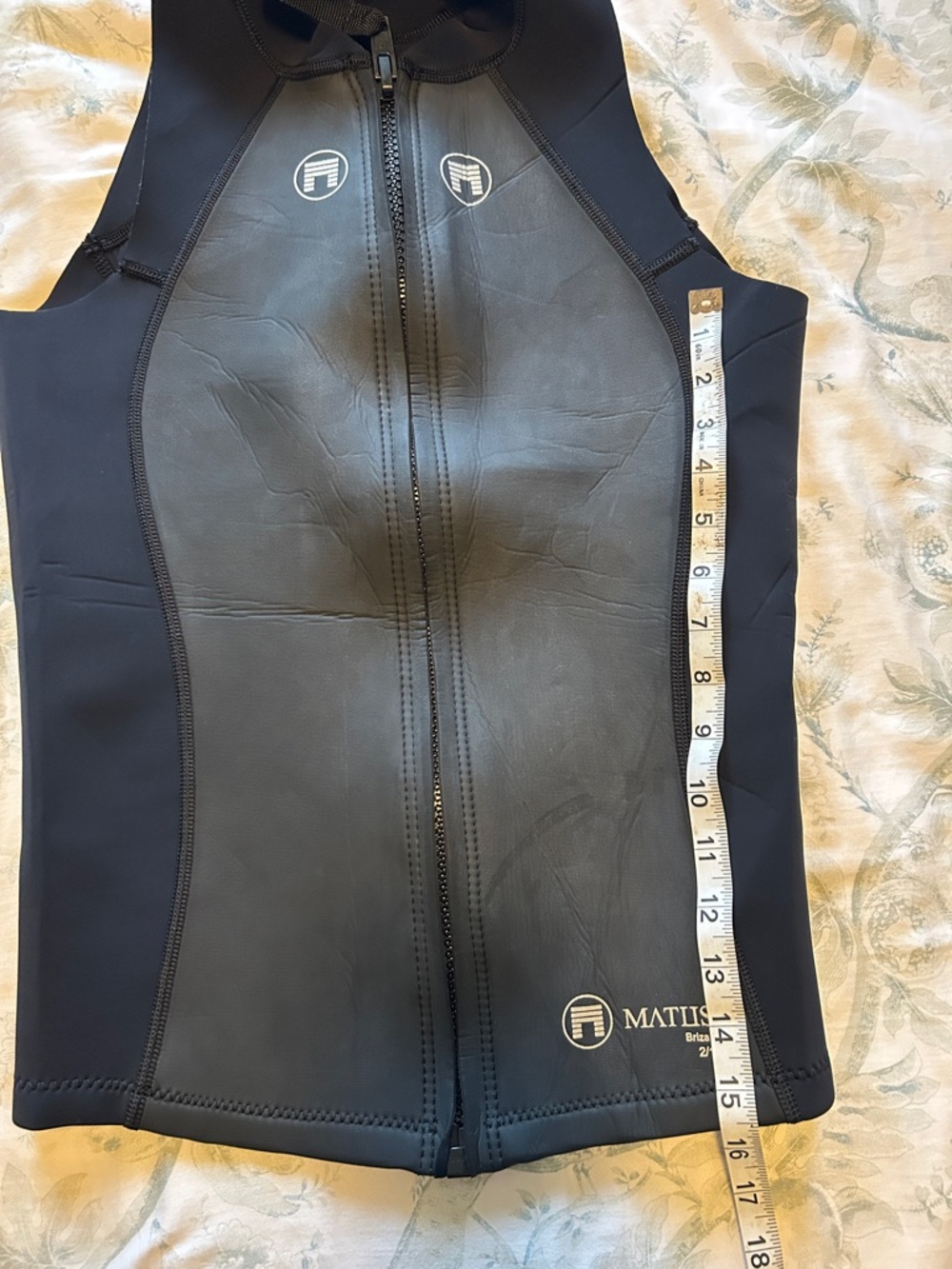 Matuse Briza Vest, size 12 - Picture 7 of 8